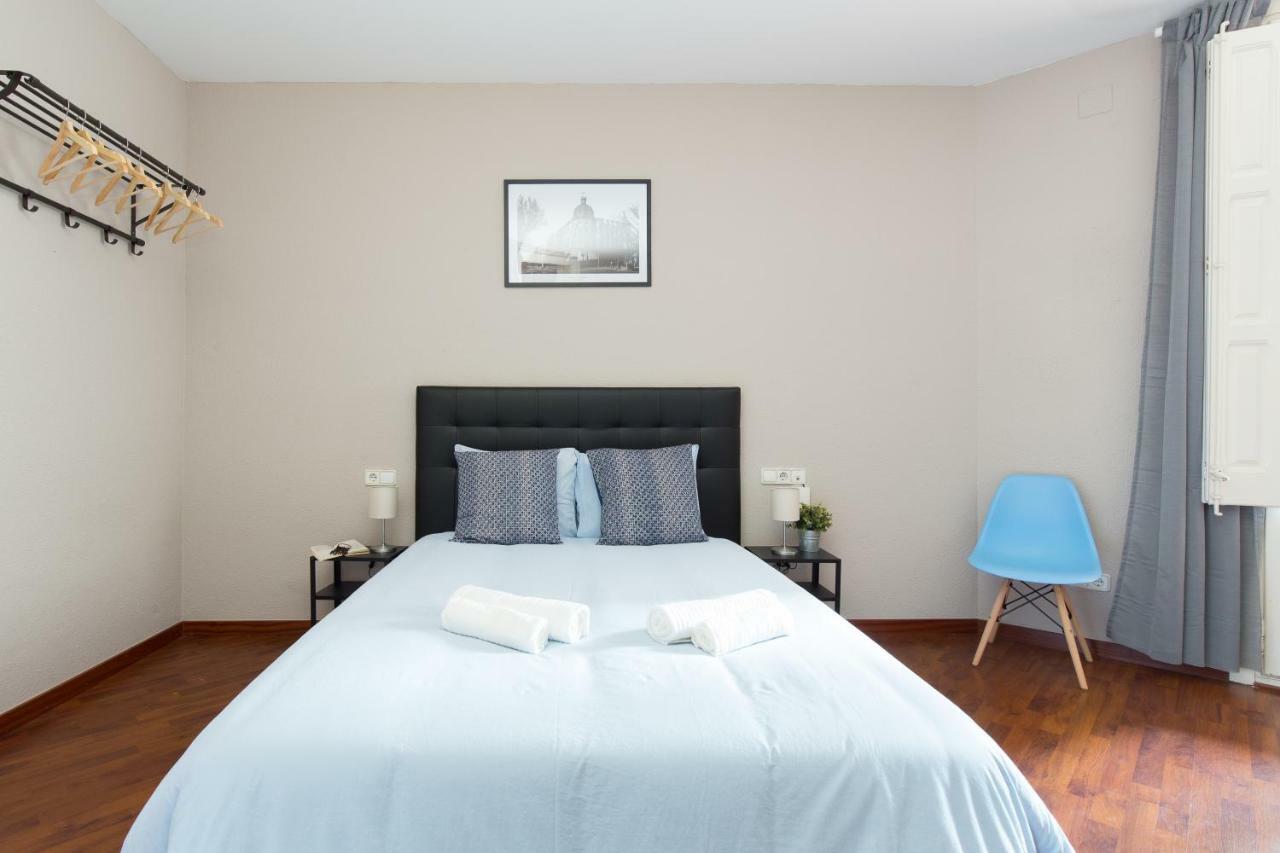 Key Barcelona Housing Apartment Luaran gambar