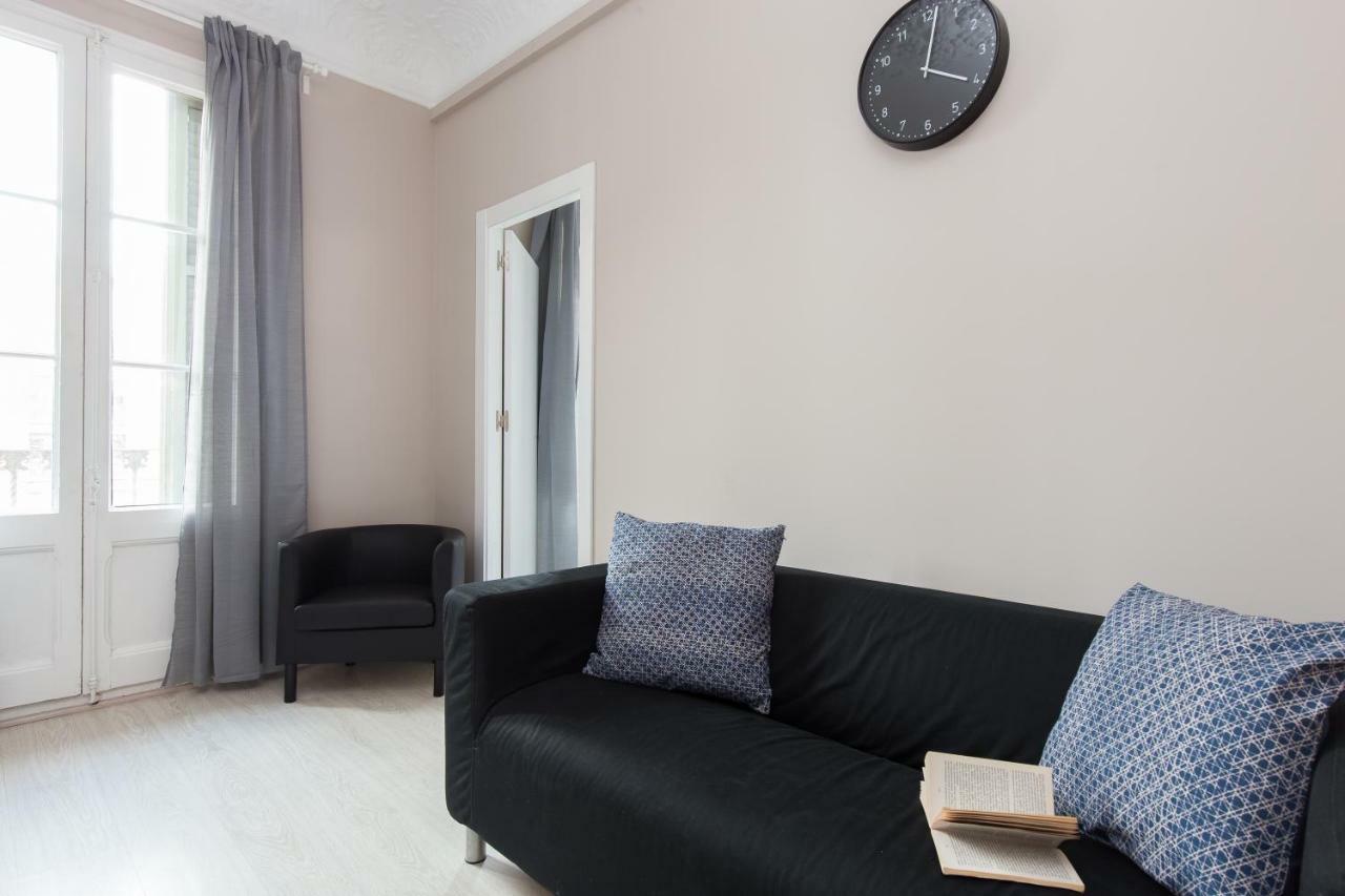 Key Barcelona Housing Apartment Luaran gambar