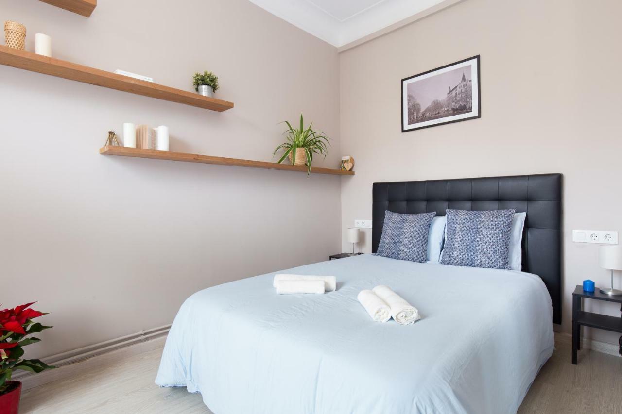 Key Barcelona Housing Apartment Luaran gambar