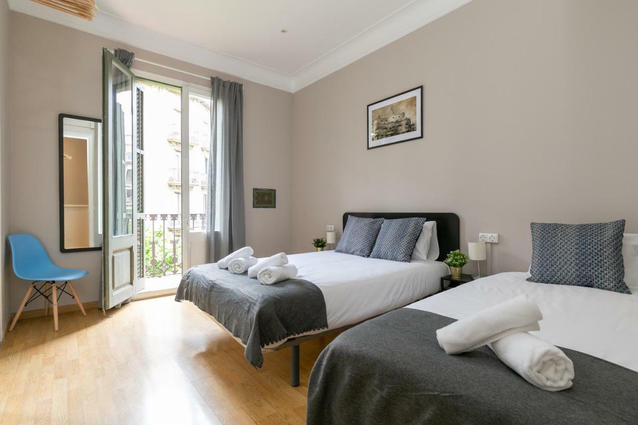 Key Barcelona Housing Apartment Luaran gambar