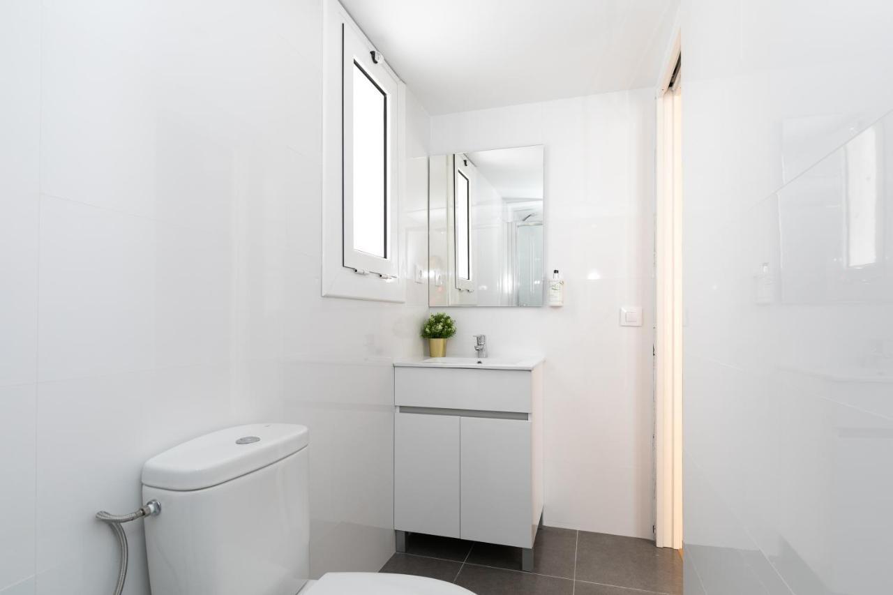 Key Barcelona Housing Apartment Luaran gambar