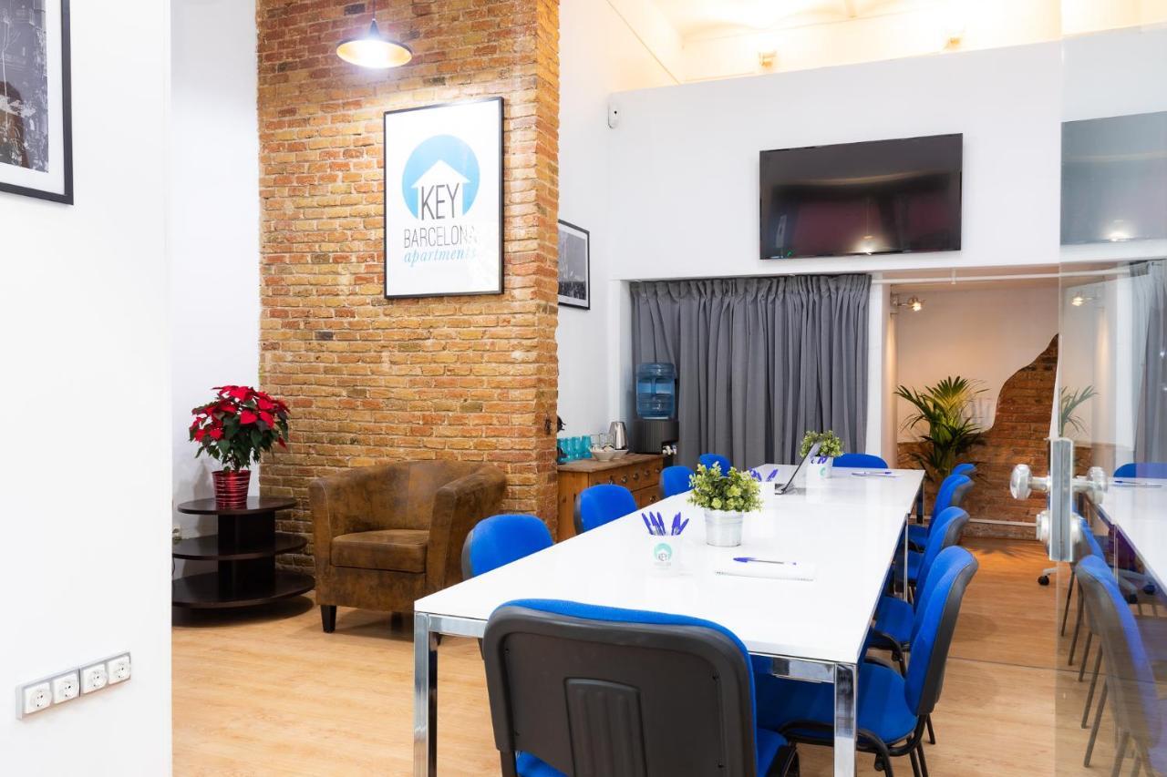 Key Barcelona Housing Apartment Luaran gambar