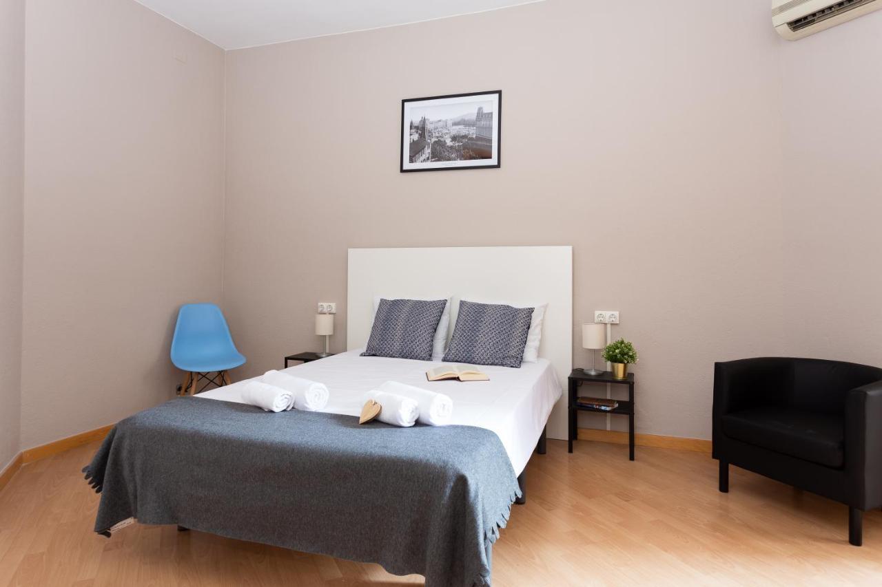 Key Barcelona Housing Apartment Luaran gambar